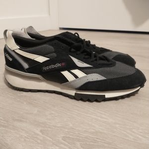 Reebok LX2200